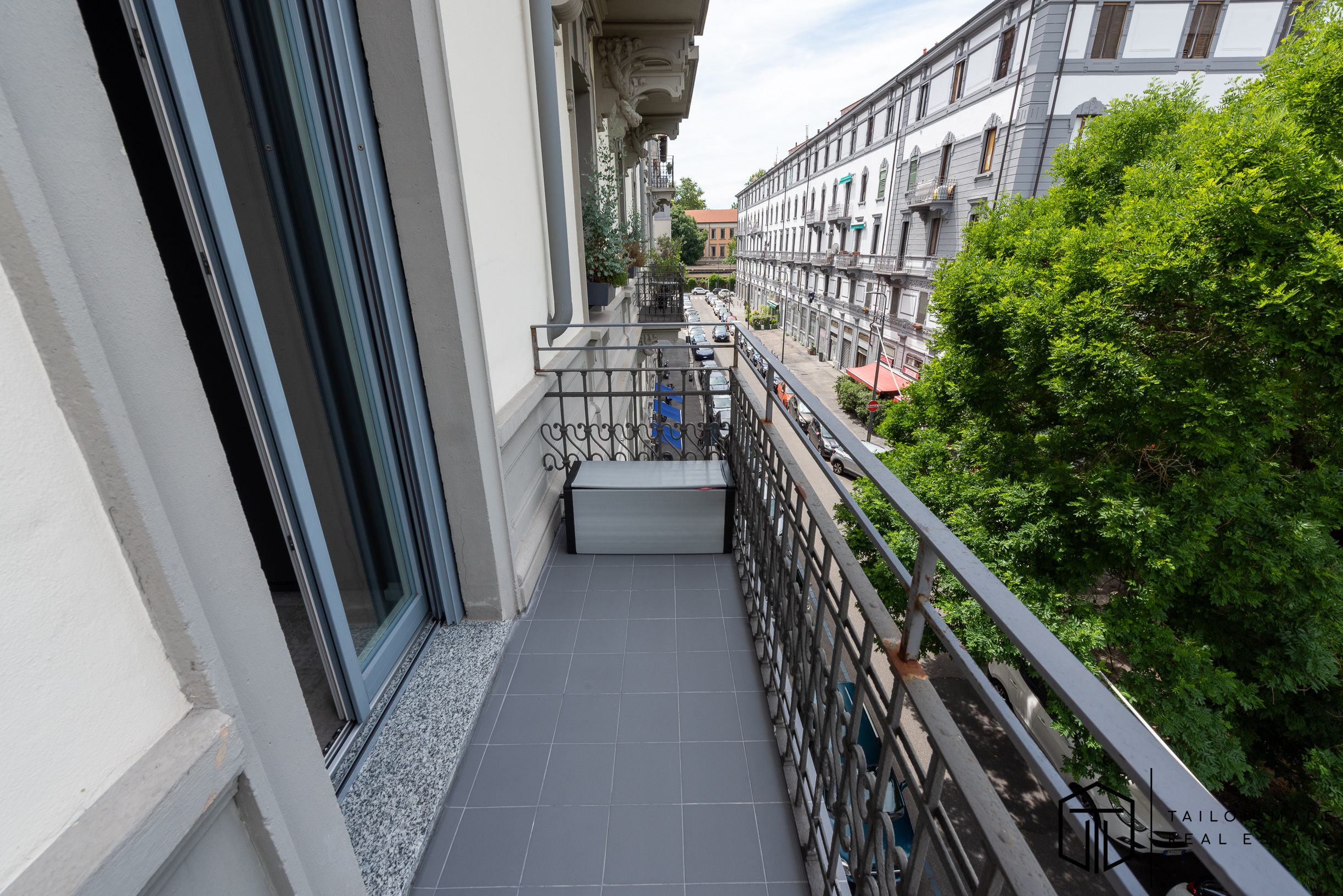 Balcone su Piazza Santa Maria del Suffragio
